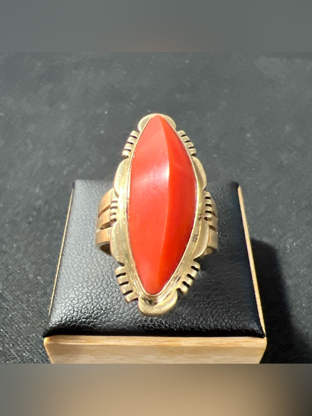 VTG Native American NAVAJO 14K Yellow Gold Mediterranean Red Coral Signed RING
